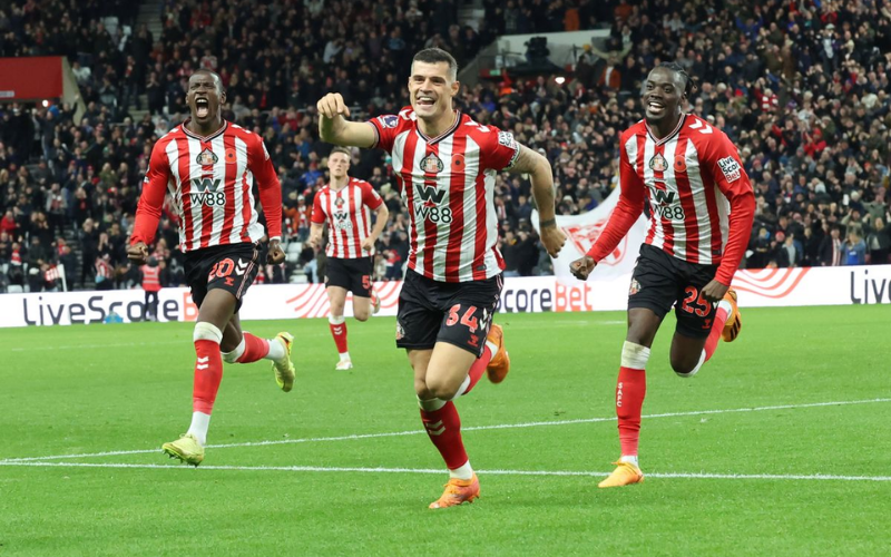 Sunderland chơi với tinh thần không còn gì để mất