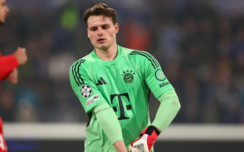 Urbig bỏ lỡ cơ hội khẳng định mình mà còn khiến Bayern mất đi một phương án quan trọng