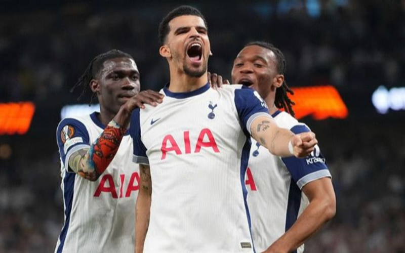 Tottenham Hotspur đã xây dựng một lối chơi tấn công cởi mở với nhịp độ cao