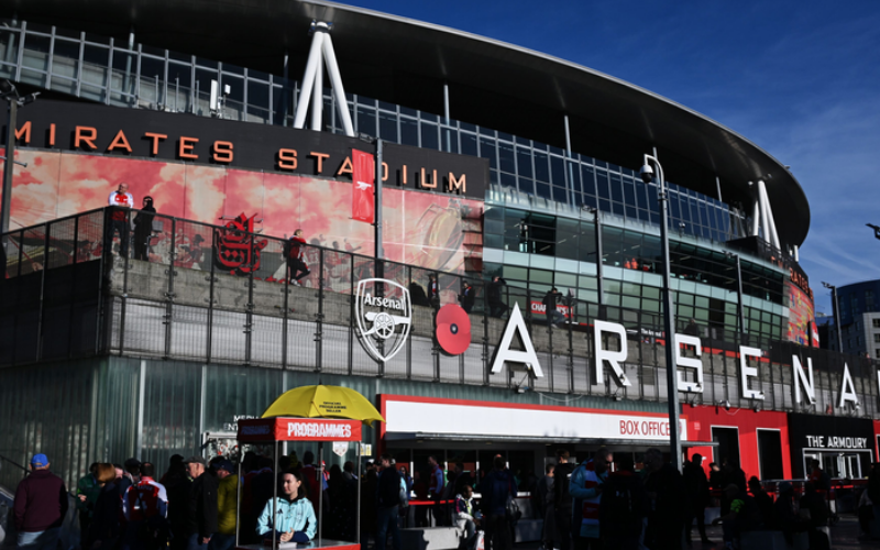 Đội bóng chọn sân vận động Emirates làm tổ ấm