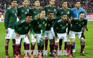 Kịch bản được viết tiếp tại sân vận động Azteca huyền thoại của Mexico vs Nam Phi