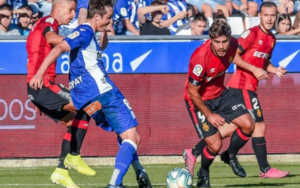 Đội chủ nhà Deportivo Alavés bước vào trận đấu này với tâm thế của một kẻ chinh phục đang bị tổn thương.