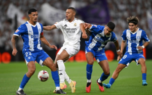 Trận đấu Real Madrid vs Alavés sẽ là sân khấu của những pha dàn xếp tấn công đỉnh cao.