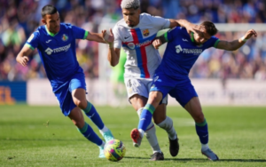 Trận đấu Getafe vs Barcelona là thời điểm để bản lĩnh của ứng cử viên vô địch lên tiếng.