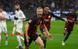 Frankfurt đang có phong độ khá ổn định dù vừa phải trải qua lịch thi đấu dày đặc.