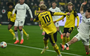 Trận đấu Borussia M'gladbach vs Borussia Dortmund không chỉ là cuộc chiến giành 3 điểm, mà là bài kiểm tra cho tâm lý chiến của dàn sao Dortmund.