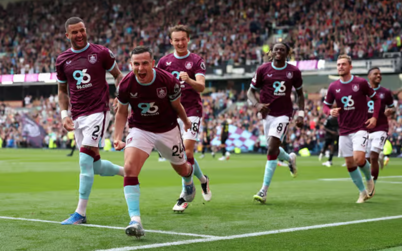 Burnley có thể thoải mái hơn khi không cần kiểm soát trận đấu