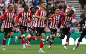 Sunderland thường thể hiện bộ mặt tích cực hơn với sự quyết liệt trong từng pha tranh chấp