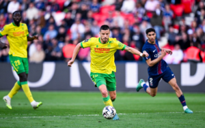 Khi bàn thua đầu tiên đến, hệ thống của Nantes bắt đầu rạn nứt