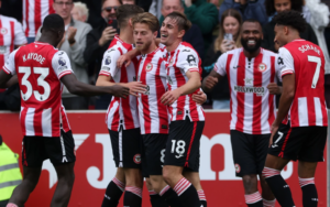 Brentford chuyển trạng thái rất nhanh và trực diện