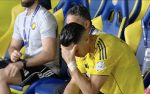 Cristiano Ronaldo lập tức tỏ ra vô cùng thất vọng