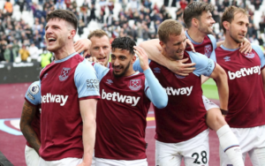 Điểm mạnh dễ thấy nhất của West Ham là kinh nghiệm trận mạc