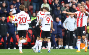 Southampton vẫn cho thấy đẳng cấp của đội bóng từng nhiều năm chinh chiến tại Premier League.