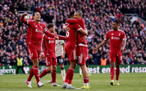 Liverpool không chỉ duy trì cường độ mà còn cải thiện khả năng kiểm soát không gian