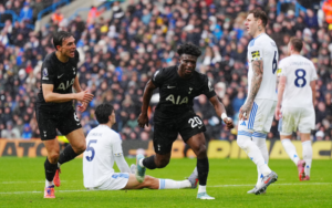 Cả Tottenham lẫn Leeds đều không phải mẫu đội chơi chậm và kiên nhẫn trong thời gian dài.