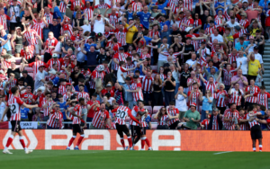 Sunderland lập kỳ tích châu Âu sau hơn nửa thế kỷ