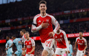 Kai Havertz mang về bàn mở tỷ số quan trọng cho Arsenal. 