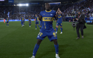Ibrahim Diabate ghi bàn thắng duy nhất giúp Alavés vượt lên dẫn trước Barcelona