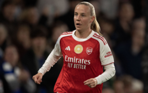 Beth Mead gia nhập Arsenal vào năm 2017 từ Sunderland