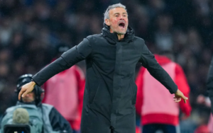 HLV Luis Enrique tiếp tục trở thành cái tên gây tranh cãi