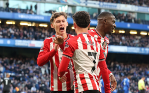 Điểm nổi bật của Sunderland là lối đá trực diện
