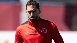 Linh hồn trong lối chơi của Thổ Nhĩ Kỳ chắc chắn vẫn là cái tên Hakan Calhanoglu.