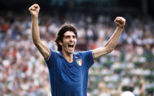 Rossi lập hat-trick giúp Italy thắng 3-2