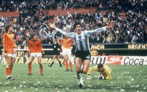 Kempes kết thúc World Cup 1978 với 6 bàn thắng